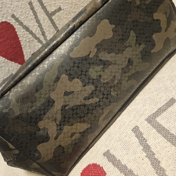 Coach Camo XL Tote - Picture 7 of 8